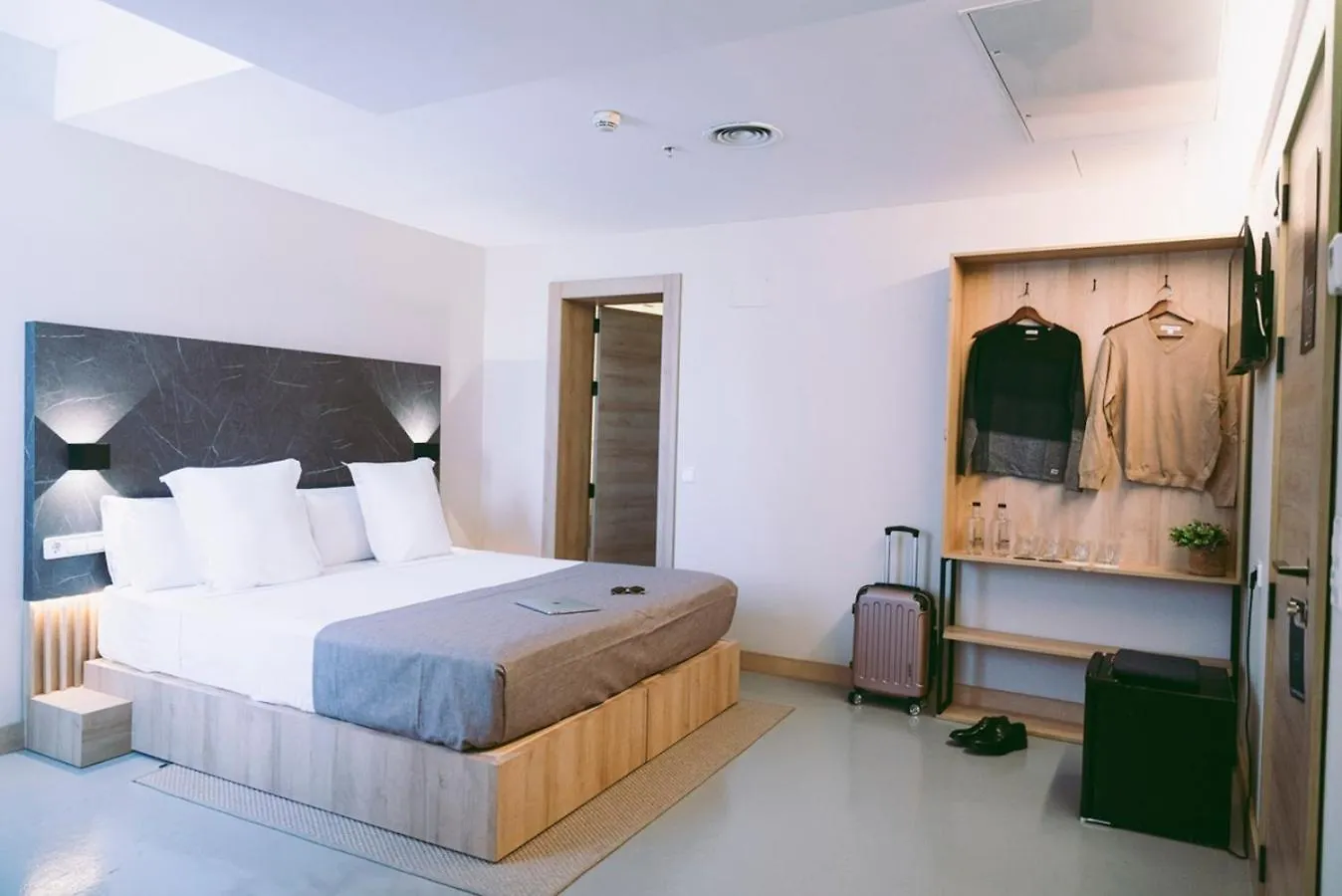 **  Hotel Casa Gardenia Barcelona Spain